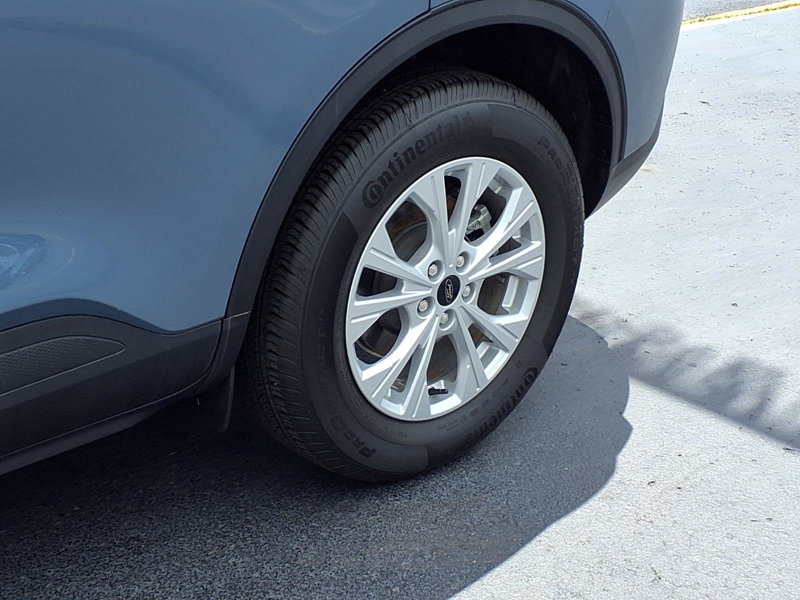 Certified 2023 Ford Escape Active AWD/4WD image 29