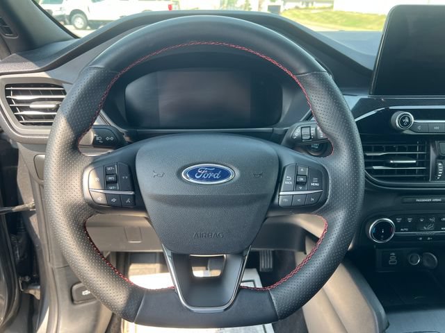 Certified 2025 Ford Escape ST-Line FWD image 13