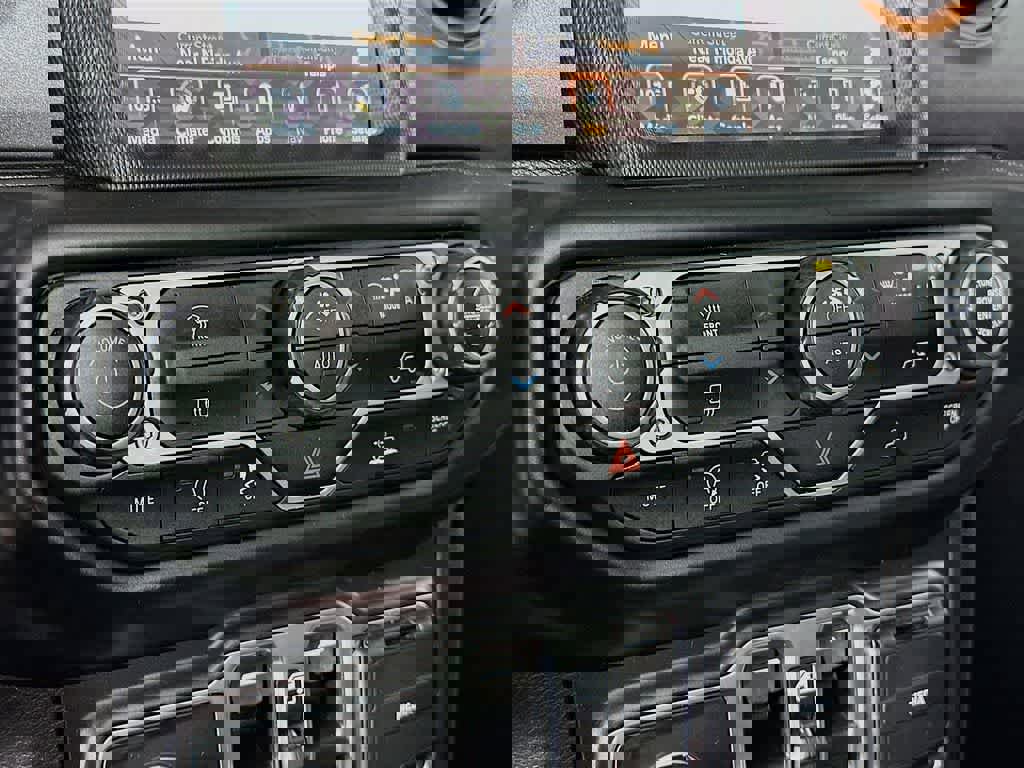 Used 2021 Jeep Gladiator Mojave image 18