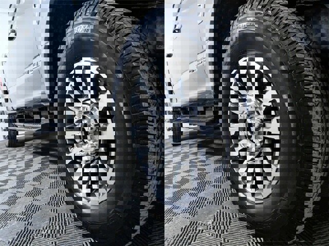 Certified 2022 Ford F350 Lariat w/ Lariat Ultimate Package image 6