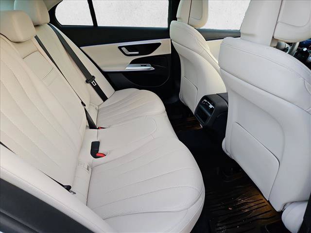 Used 2025 Mercedes-Benz E 450 4MATIC Sedan image 21