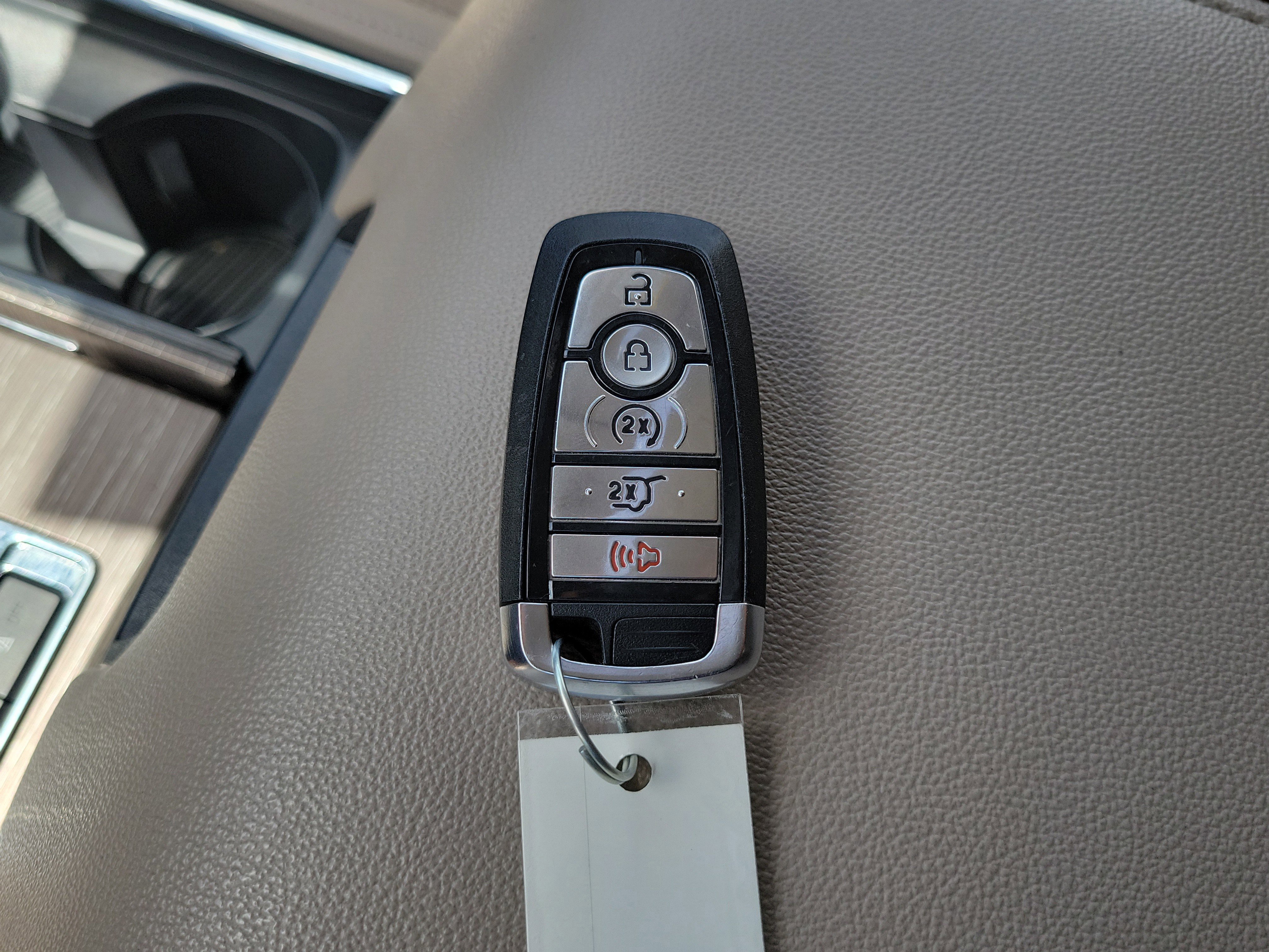 Certified 2024 Ford Expedition Limited image 30