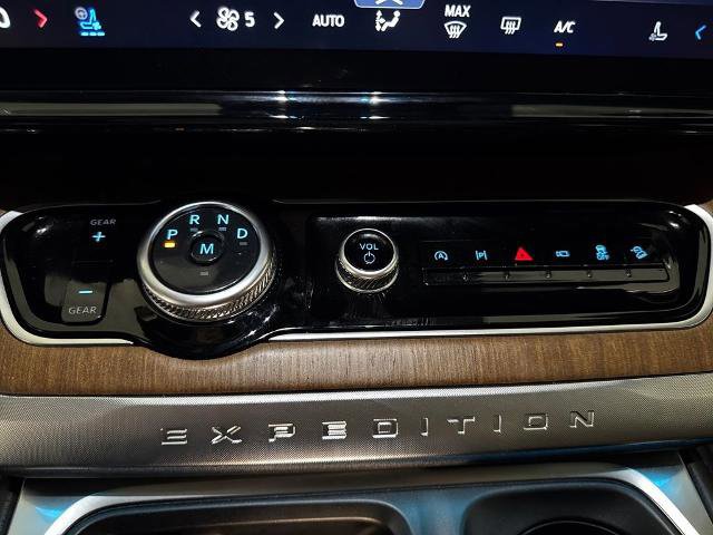 Certified 2025 Ford Expedition King Ranch AWD/4WD image 30