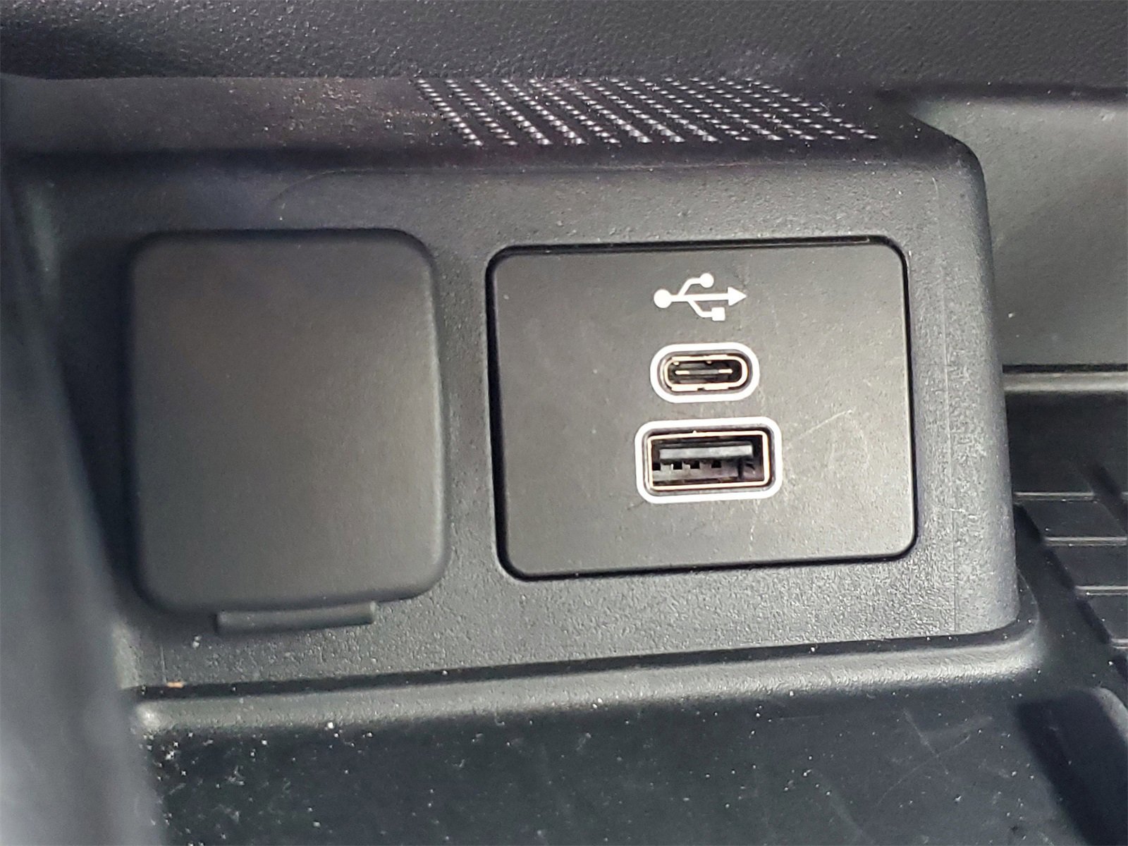 Certified 2025 Ford Bronco Sport Badlands image 26