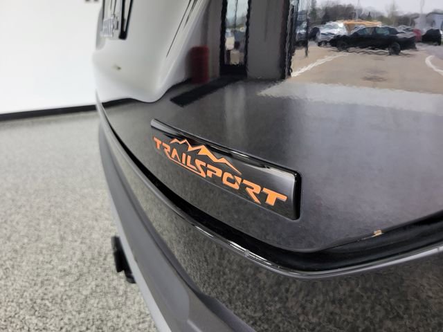 Used 2025 Honda Pilot TrailSport image 29