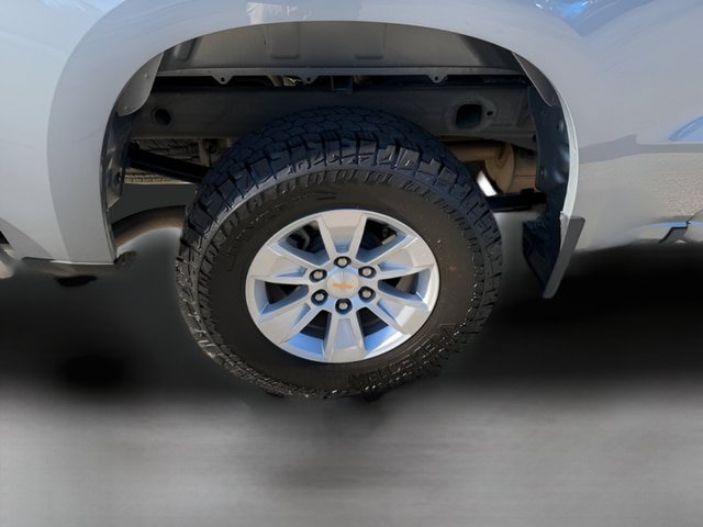 Used 2025 Chevrolet Silverado 1500 LT AWD/4WD image 26