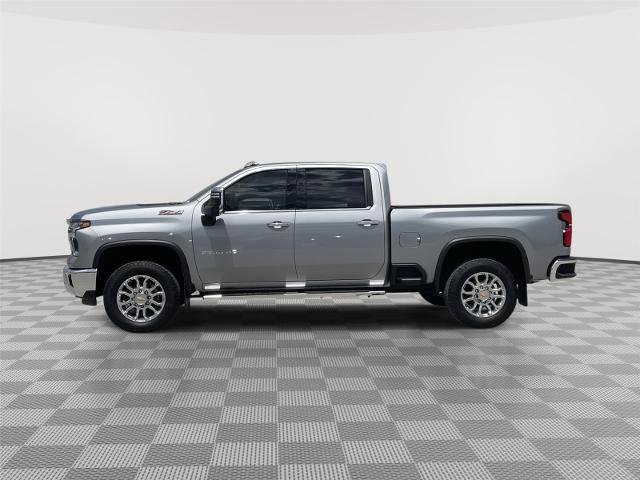Used 2025 Chevrolet Silverado 2500 LTZ w/ LTZ Premium Package AWD/4WD image 2