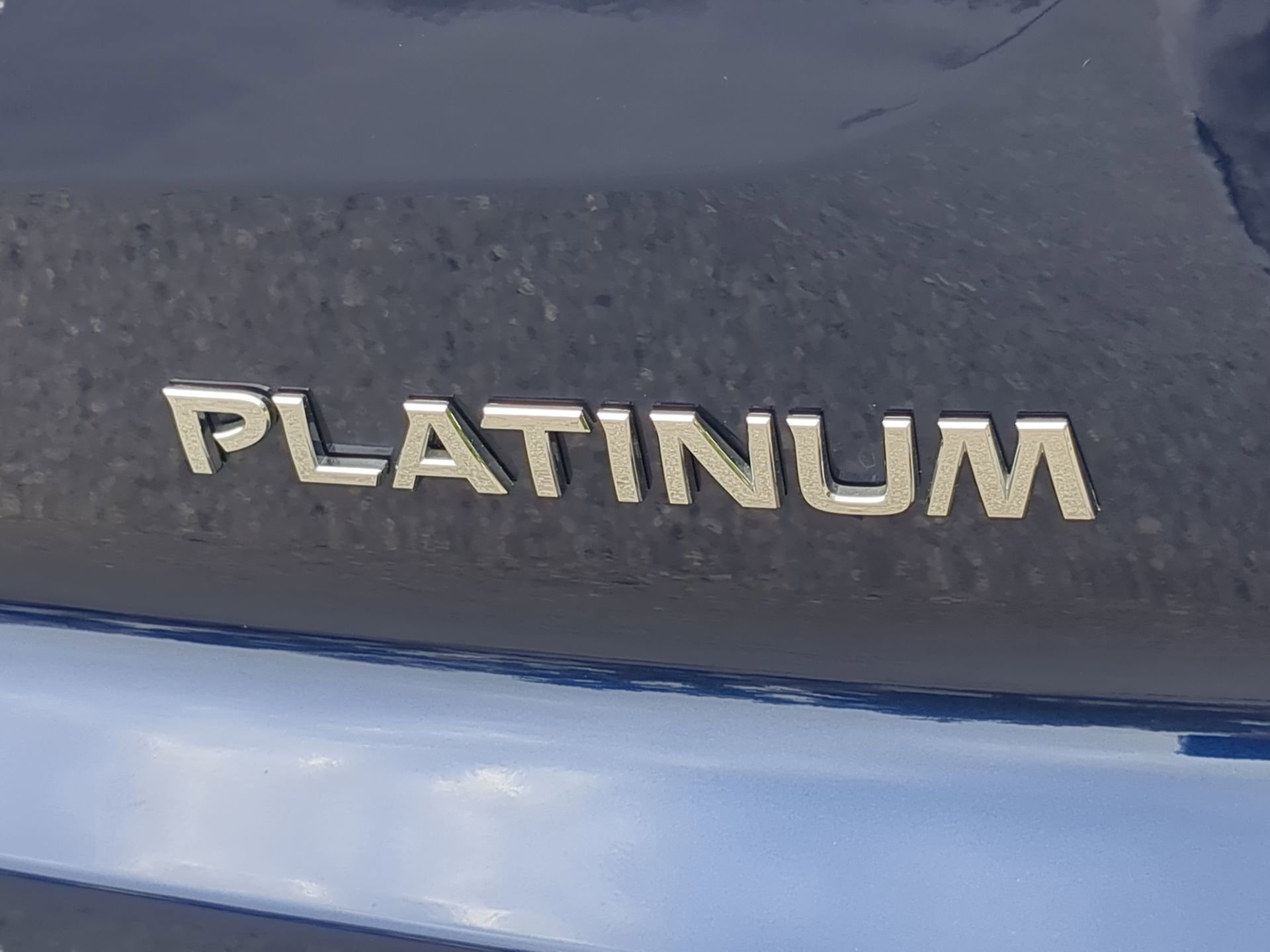 Used 2024 Nissan Pathfinder Platinum image 40