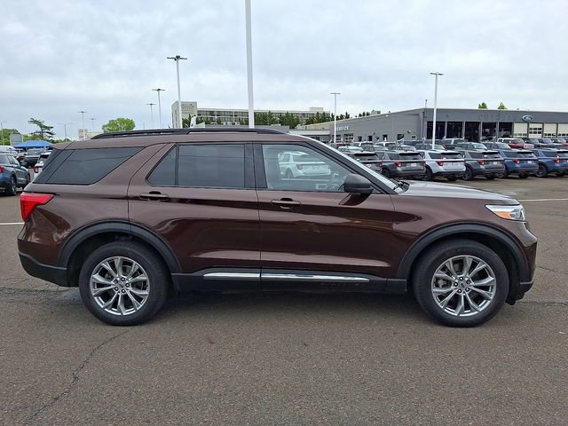 Certified 2020 Ford Explorer XLT w/ Equipment Group 202A AWD/4WD image 7