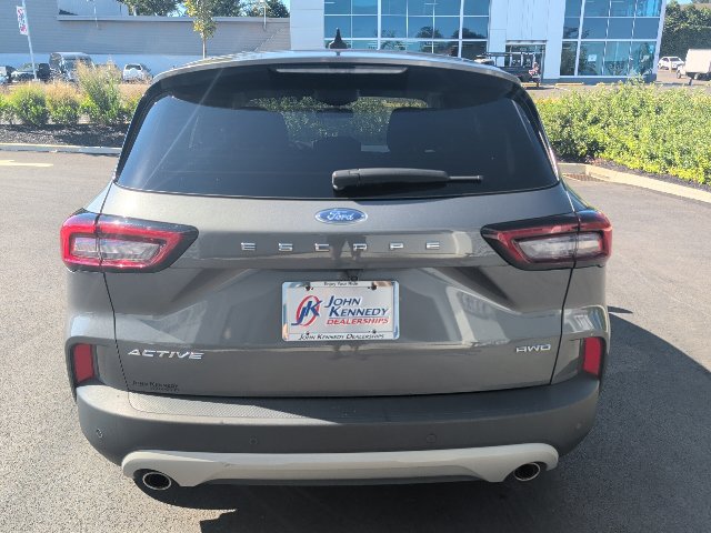 Certified 2023 Ford Escape Active w/ Tech Pack #1 AWD/4WD image 4