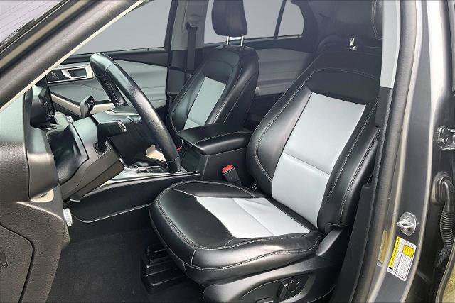 Certified 2023 Ford Explorer XLT w/ Equipment Group 202A AWD/4WD image 25