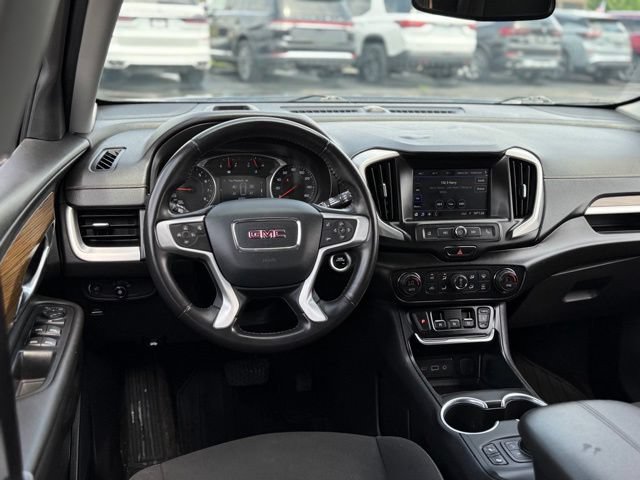 Used 2020 GMC Terrain SLE w/ Driver Convenience Package FWD image 5