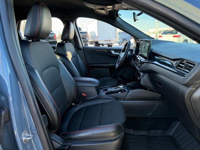 Certified 2025 Ford Escape ST-Line w/ Tech Pack #1 image 12