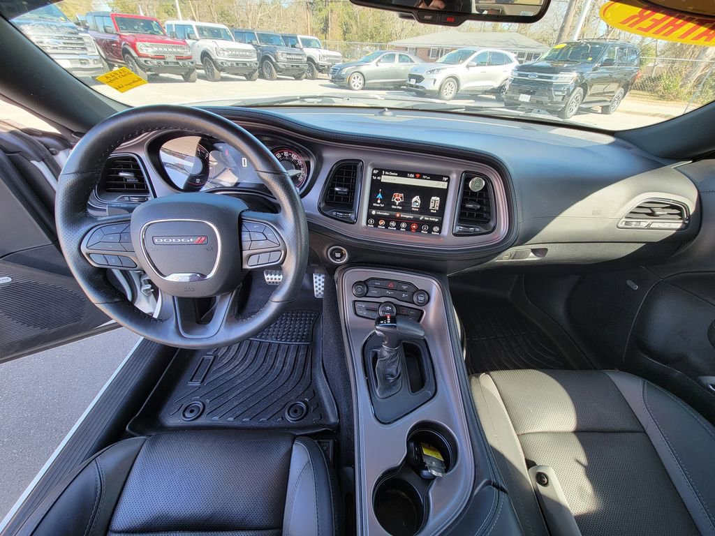 Used 2023 Dodge Challenger SXT w/ Plus Package image 13