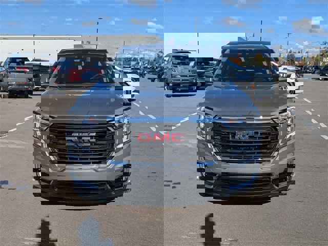 Used 2024 GMC Terrain SLE image 8