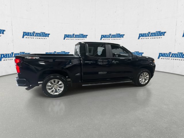 Used 2020 Chevrolet Silverado 1500 Custom w/ Custom Value Package AWD/4WD image 12