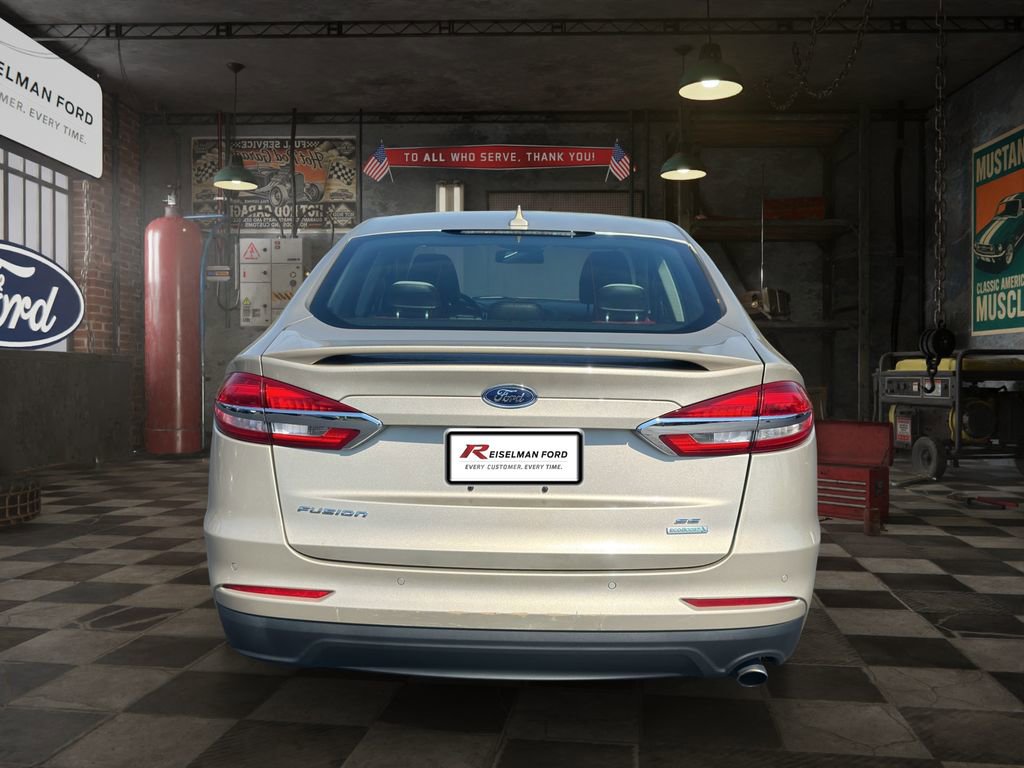 Certified 2019 Ford Fusion SE w/ Equipment Group 151A image 5