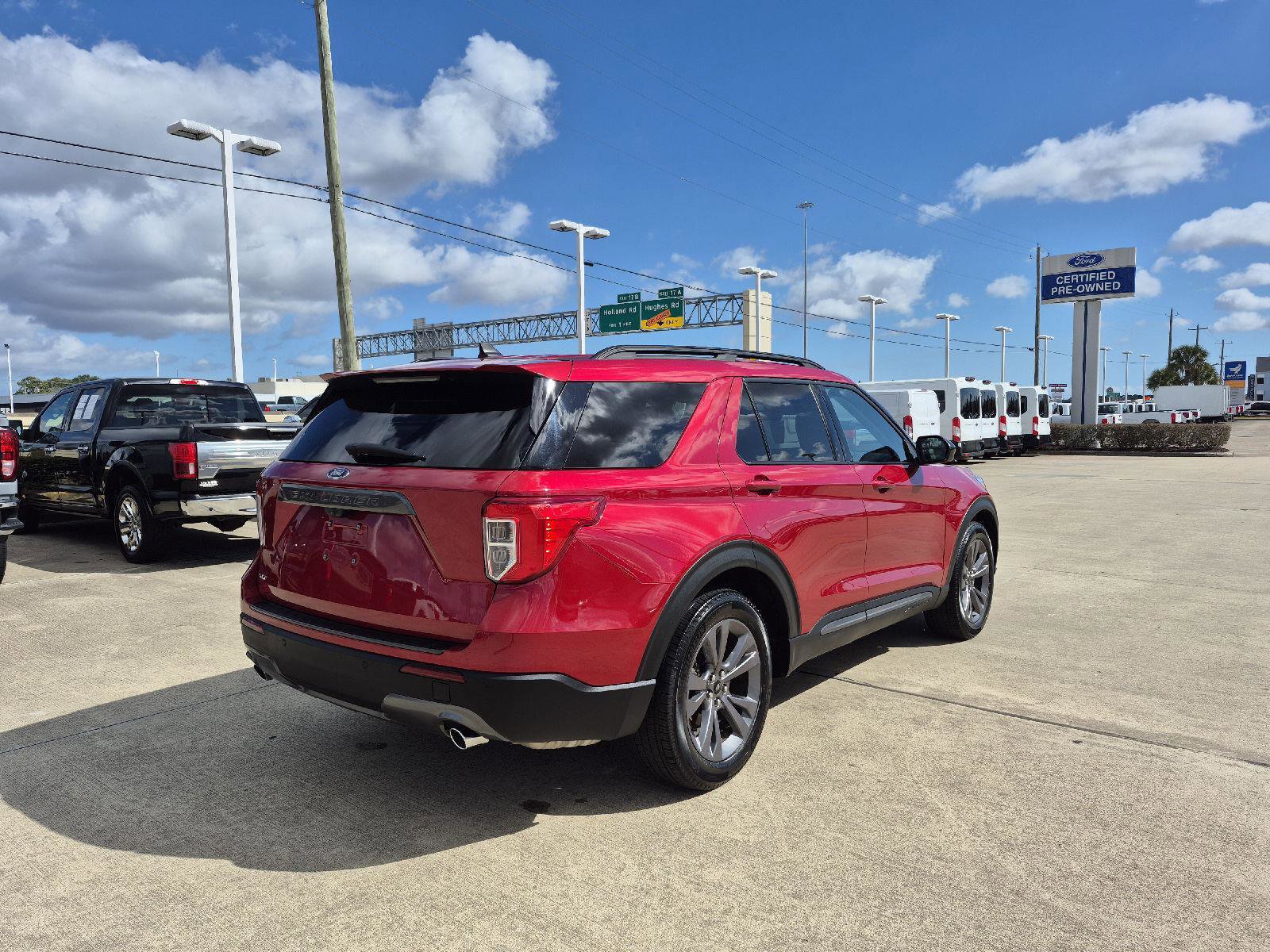 Certified 2023 Ford Explorer XLT w/ Equipment Group 202A image 4