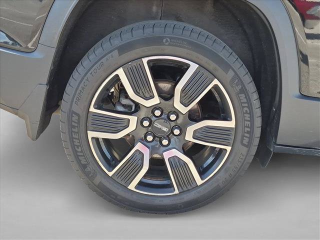 Used 2019 GMC Acadia SLT w/ Black Edition AWD/4WD image 12