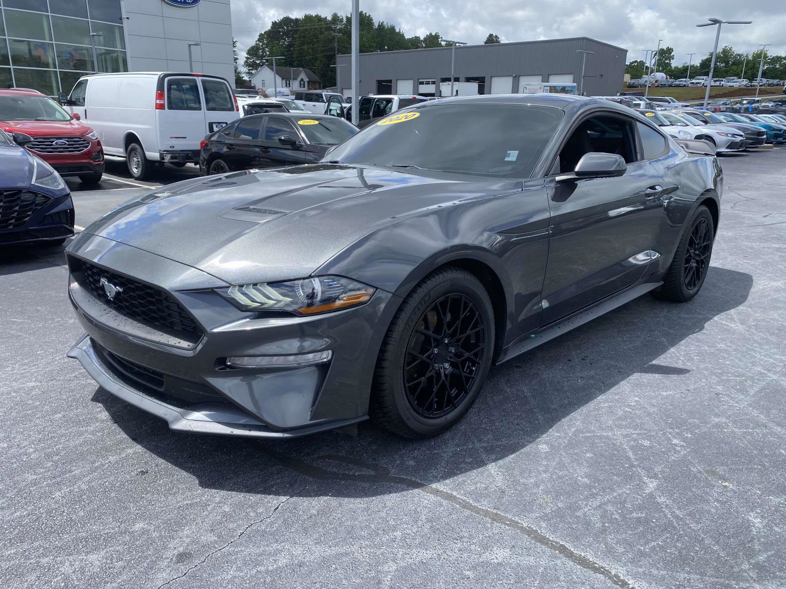 Certified 2020 Ford Mustang Coupe RWD image 3
