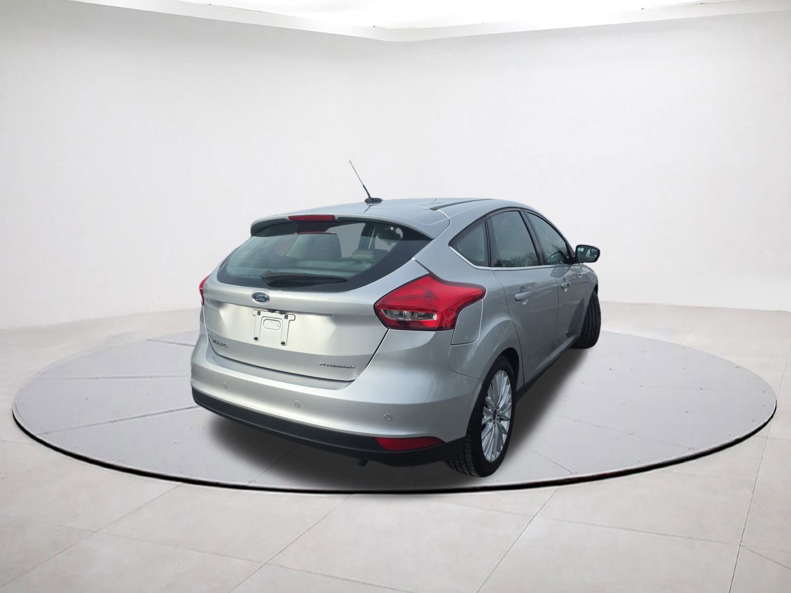 Certified 2018 Ford Focus Titanium image 6