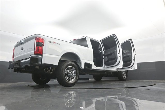 Certified 2025 Ford F350 Lariat image 38