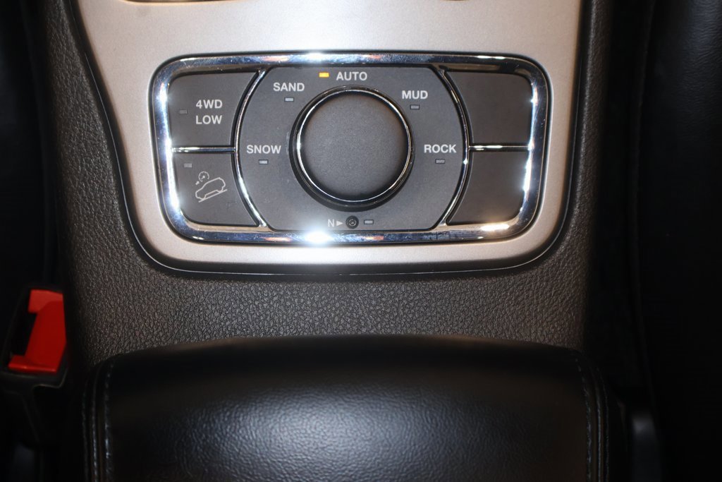Used 2020 Jeep Grand Cherokee Limited image 35
