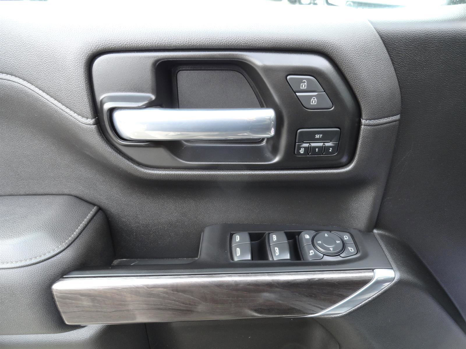 Used 2022 Chevrolet Silverado 1500 LTZ w/ LTZ Premium Package image 10