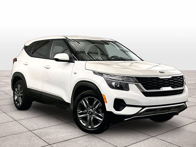 Used 2021 Kia Seltos LX AWD/4WD image 2