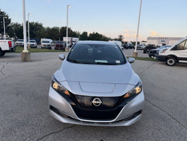 Used 2024 Nissan Leaf S FWD image 2