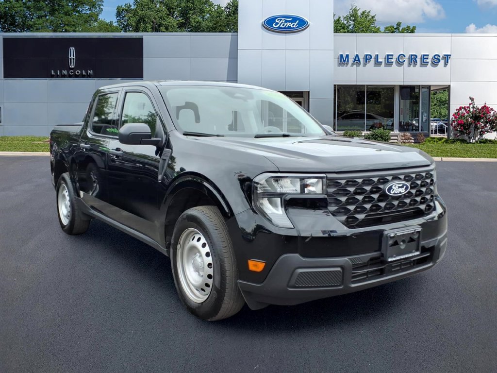 Certified 2025 Ford Maverick XL w/ Equipment Group 102A AWD/4WD image 1