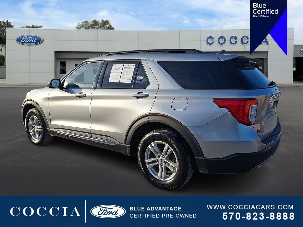 Certified 2022 Ford Explorer XLT w/ Equipment Group 202A AWD/4WD image 3