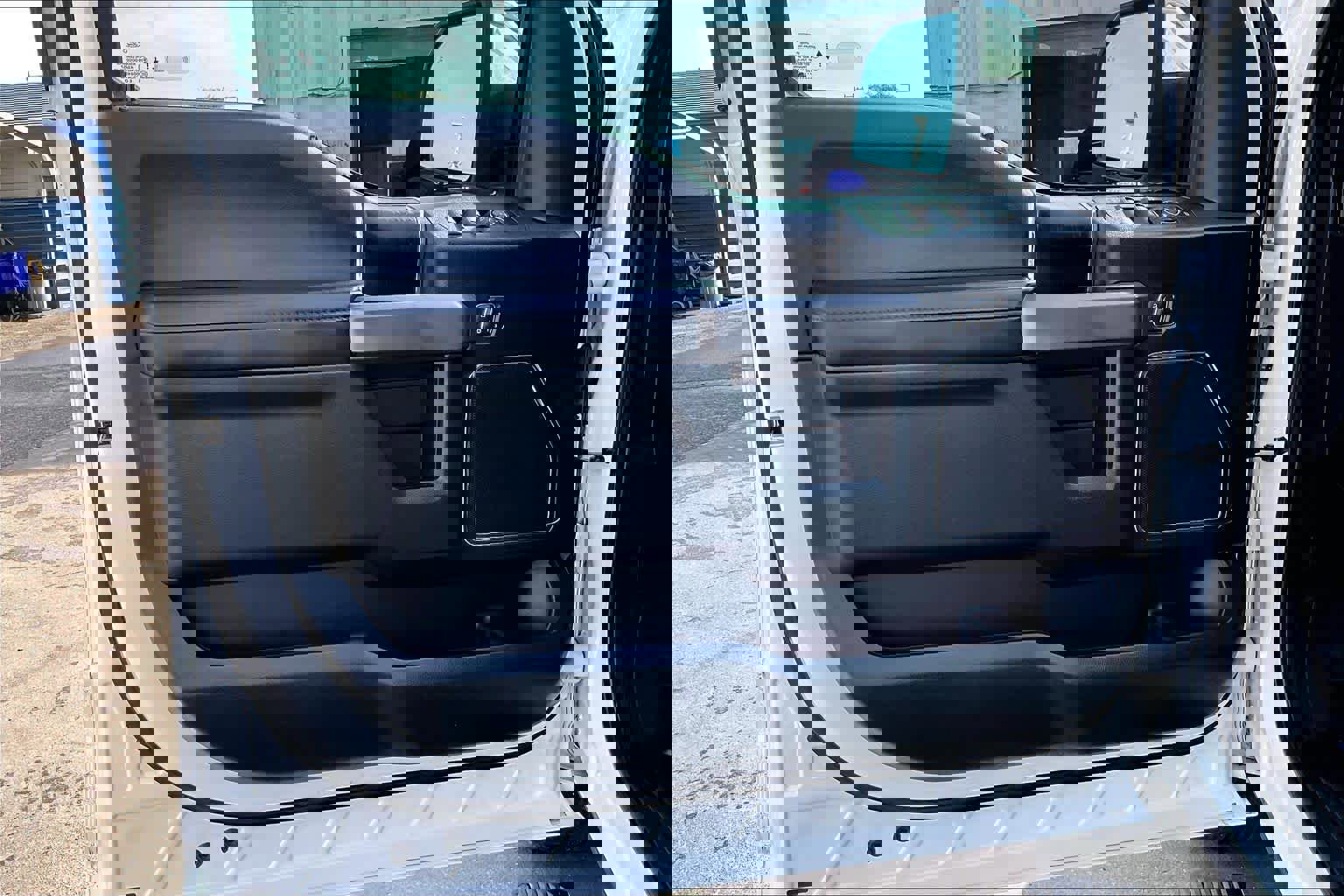 Certified 2020 Ford F150 Platinum w/ Equipment Group 701A Luxury image 23