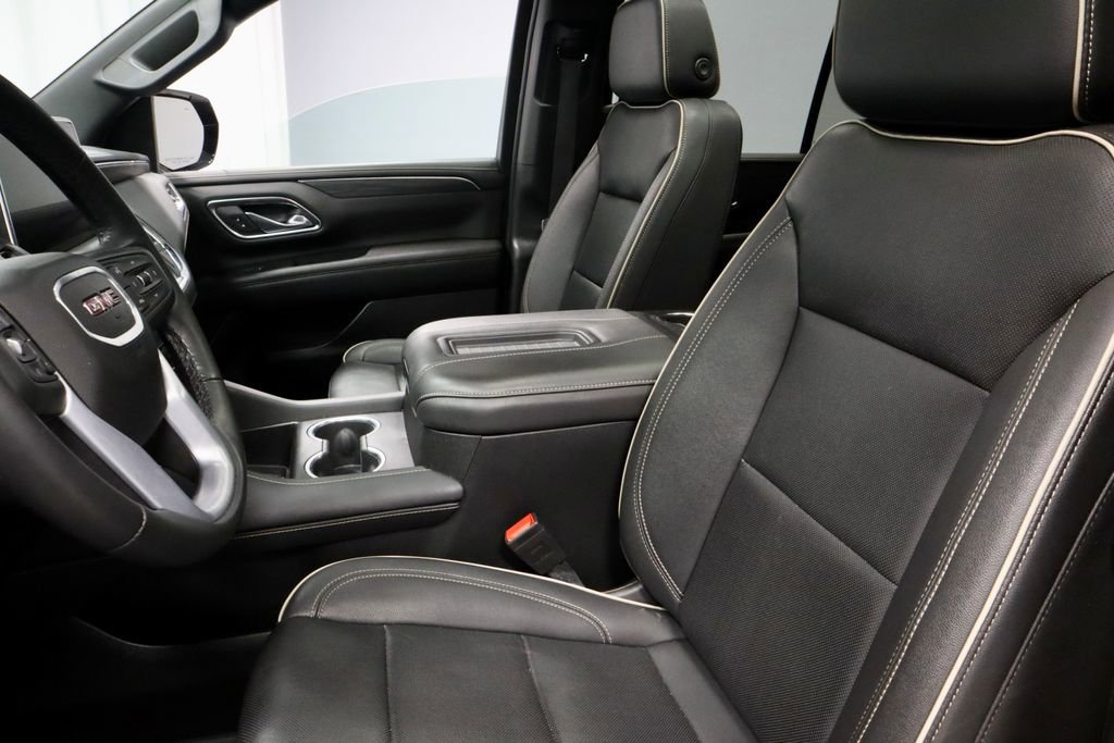 Used 2024 GMC Yukon SLT w/ SLT Luxury Package AWD/4WD image 29