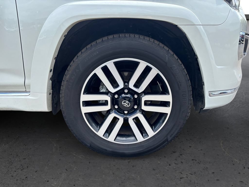 Used 2022 Toyota 4Runner Limited RWD image 13