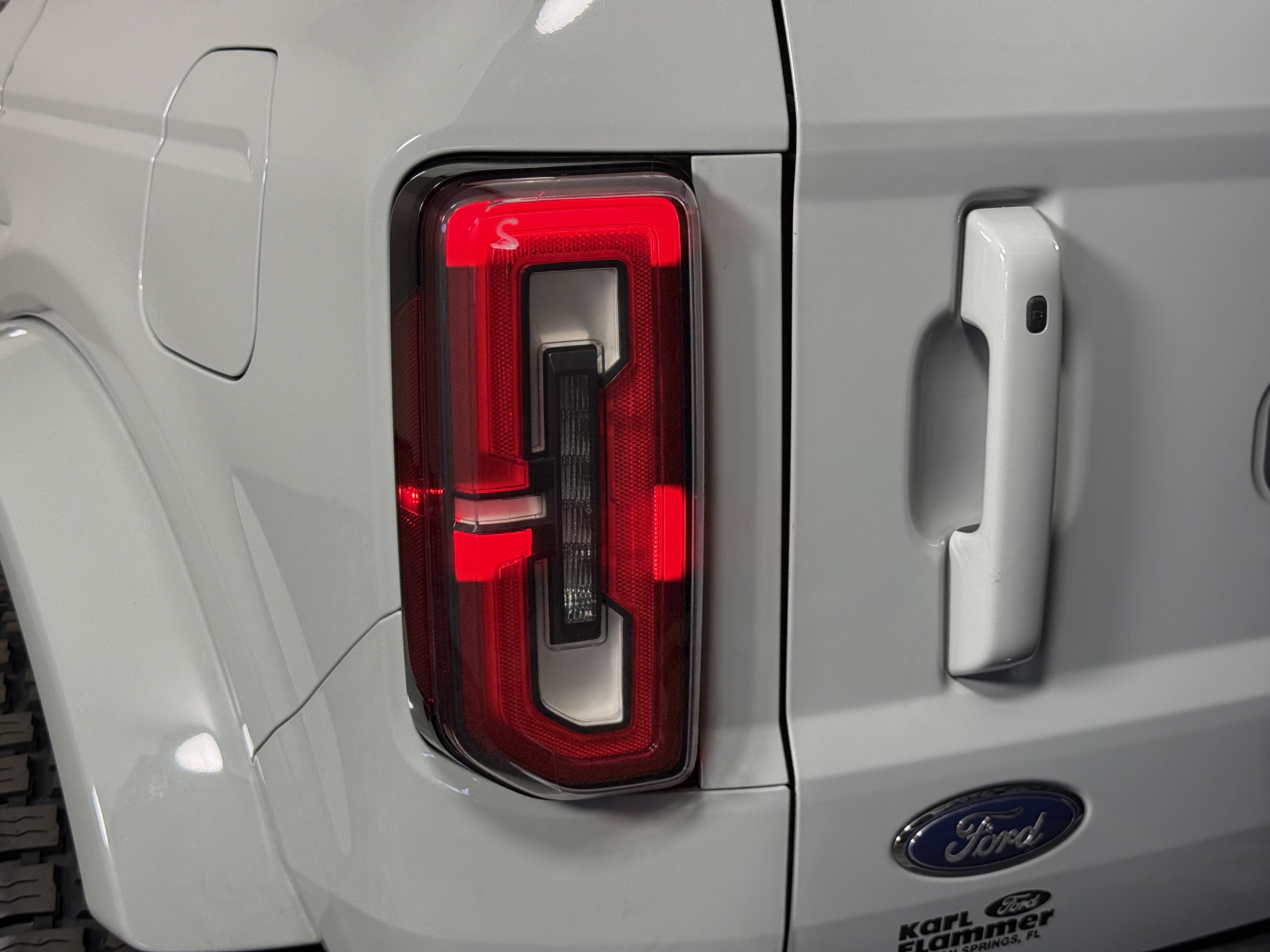 Certified 2023 Ford Bronco Outer Banks AWD/4WD image 8