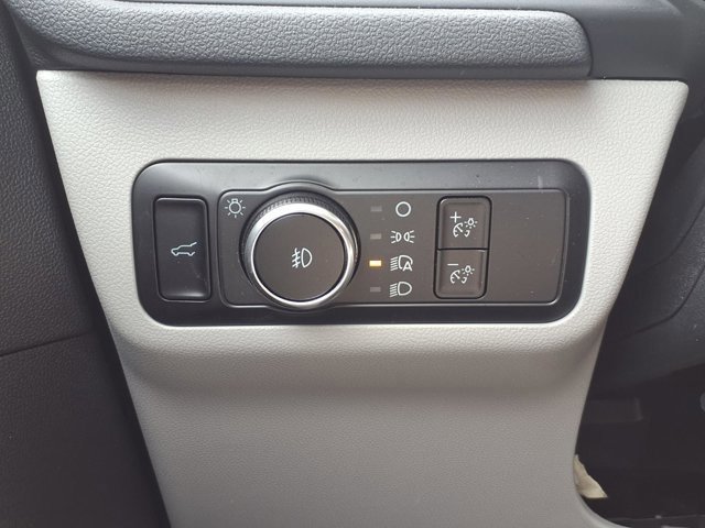 Certified 2023 Ford Escape Platinum w/ Premium Technology Package image 17