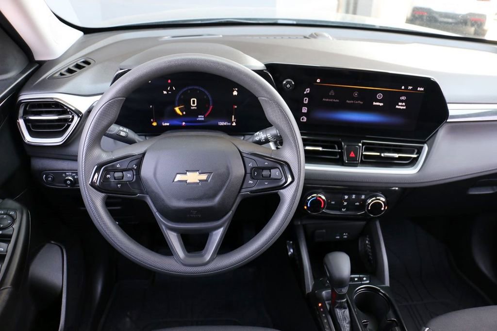 Used 2026 Chevrolet TrailBlazer LT w/ Driver Confidence Package FWD image 21