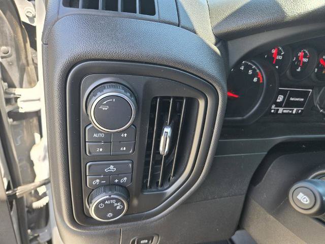 Used 2025 Chevrolet Silverado 1500 Custom Trail Boss w/ LPO, Dark Essentials Package AWD/4WD image 24
