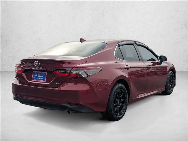 Used 2022 Toyota Camry LE image 5