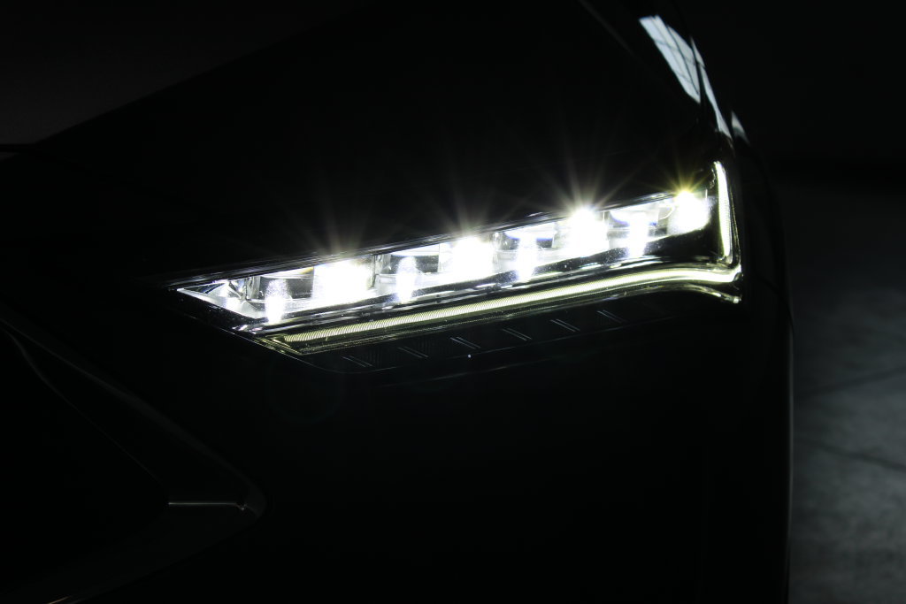 Used 2023 Acura MDX w/ Technology Package AWD/4WD image 64