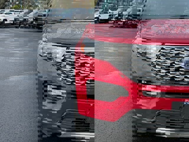 Certified 2021 Ford Explorer Platinum w/ Equipment Group 601A image 10