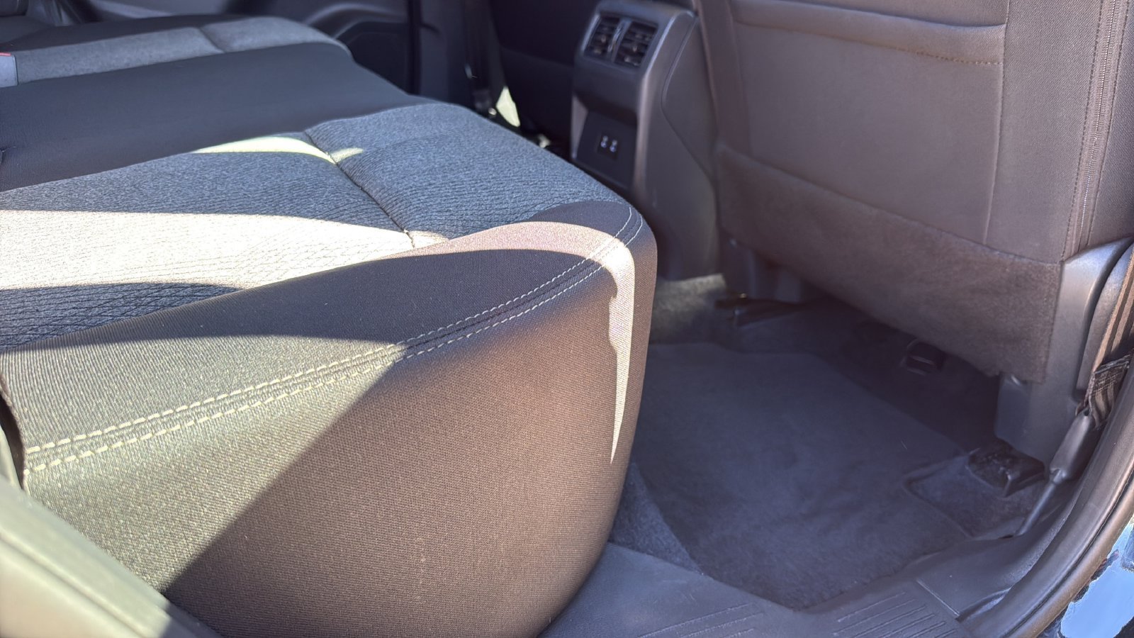 Used 2026 Nissan Rogue SV FWD image 23