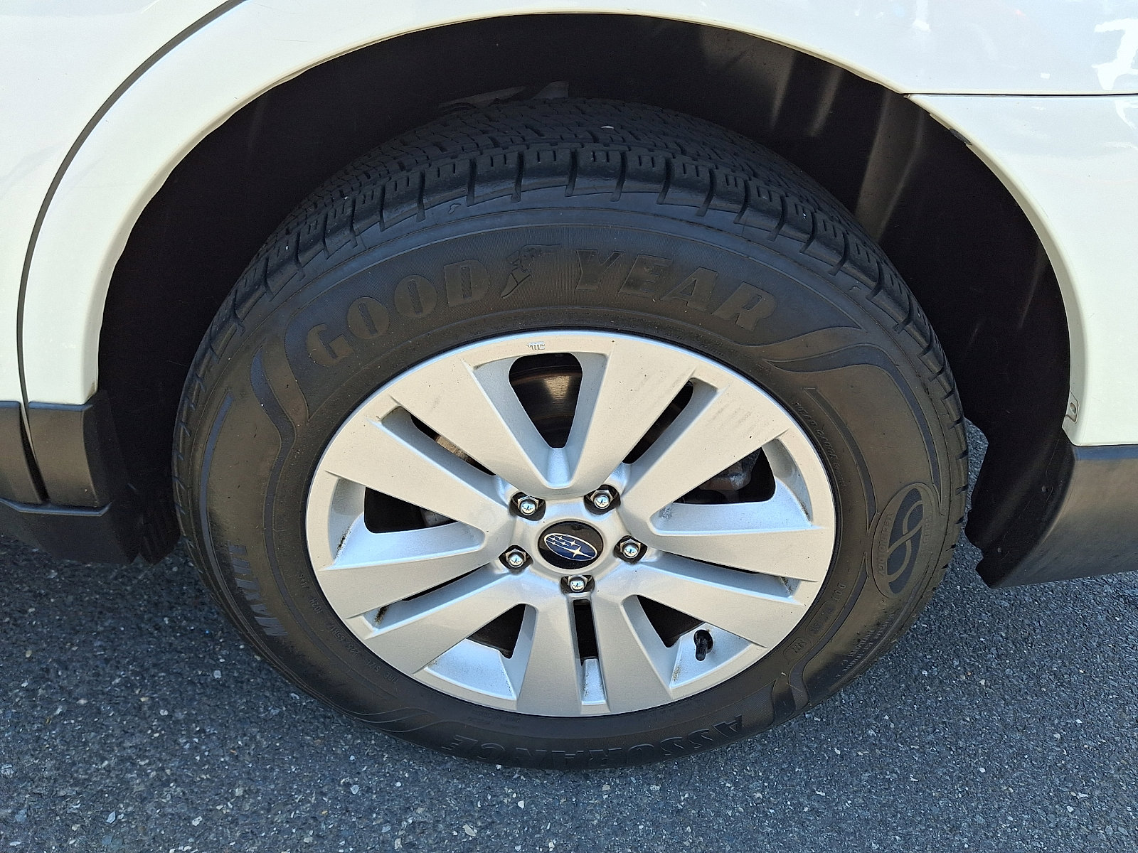 Used 2019 Subaru Outback 2.5i AWD/4WD image 28