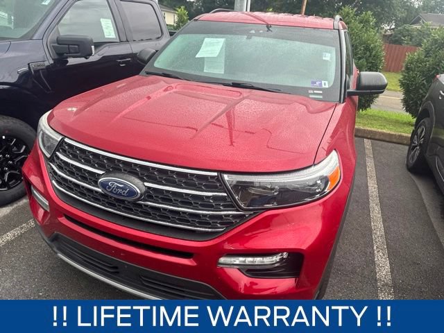 Certified 2022 Ford Explorer XLT w/ Equipment Group 202A AWD/4WD image 3