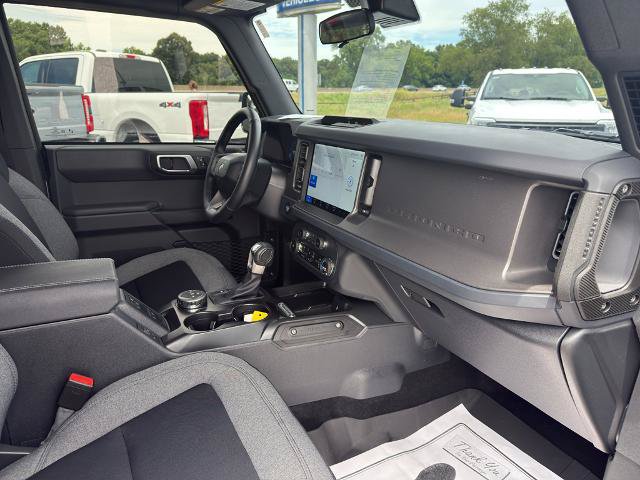 Certified 2025 Ford Bronco Big Bend w/ Black Appearance Package AWD/4WD image 14