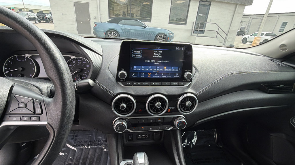 Used 2024 Nissan Sentra SV FWD image 17
