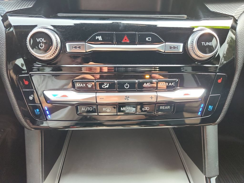 Certified 2022 Ford Explorer ST AWD/4WD image 17