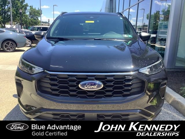 Certified 2023 Ford Escape ST-Line w/ Tech Pack #1 AWD/4WD image 9