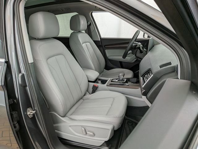 Used 2023 Audi Q5 2.0T Premium image 24